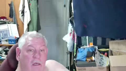 mr_canoe_licker_69 online show from March 2025 07:12:02 PM