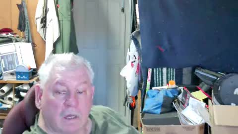 mr_canoe_licker_69 online show from March 2025 06:32:01 PM