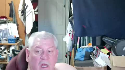 mr_canoe_licker_69 online show from March 2025 08:56:01 PM