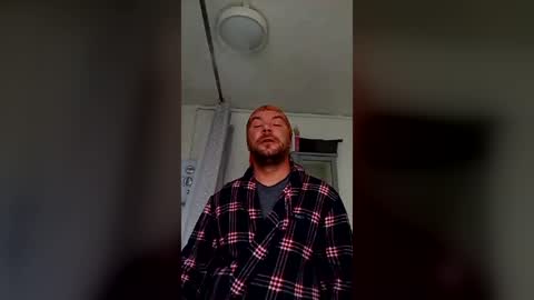 mr_i_ online show from June 2026 09:25:02 AM