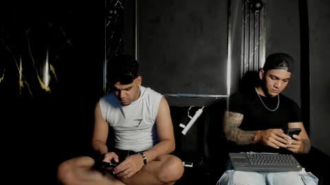 mr_maximo online show from December 2025 03:33:01 AM