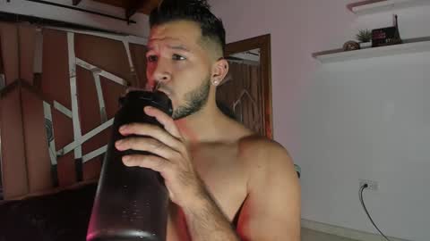 MIKEE online show from February 2025 03:06:01 AM