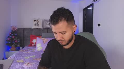 MIKEE online show from January 2026 03:10:01 AM