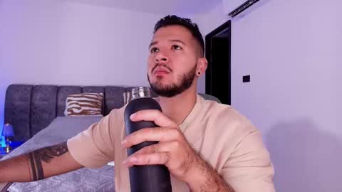 Snapshot of mr_mikee_ chatting on January 2026 03:10:02 AM MIKEE online show from January 2026 03:10:02 AM