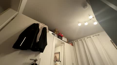 mr_niceguy100 online show from September 2025 10:59:02 PM