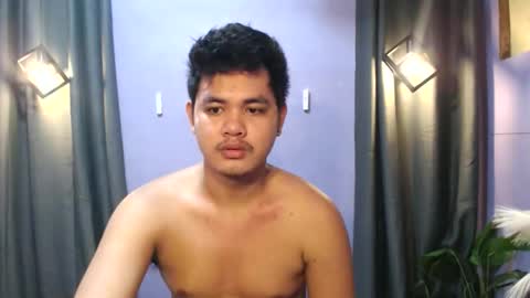 mr_olivercummerx online show from October 2025 01:39:02 AM