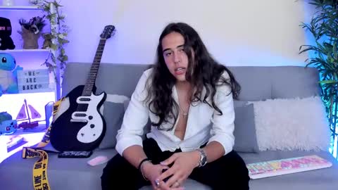 mr_pepper51 online show from March 2025 09:03:01 PM