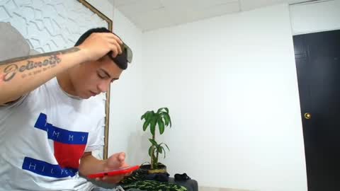 Snapshot of mr_porn_9 chatting on April 2026 05:29:02 AM Mr Porn online show from April 2026 05:29:02 AM