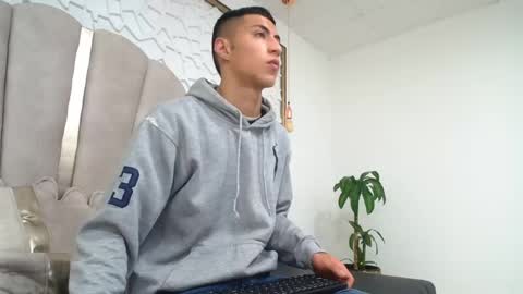 Snapshot of mr_porn_9 chatting on May 2026 10:50:01 PM Mr Porn online show from May 2026 10:50:01 PM