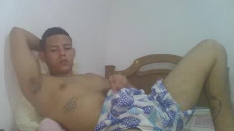 mr_sharkmaster777 online show from December 2024 04:04:01 PM