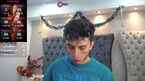 Snapshot of mr_williseo chatting on January 2025 10:50:02 PM williseo online show from January 2025 10:50:02 PM