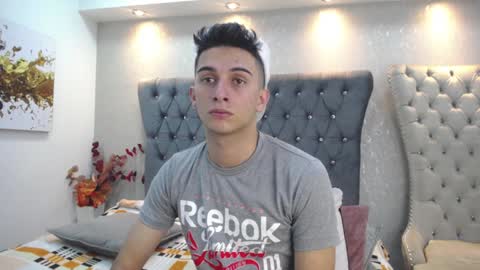 Snapshot of mr_williseo chatting on January 2025 08:07:01 PM williseo online show from January 2025 08:07:01 PM