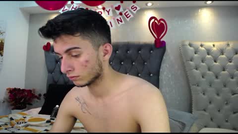 Snapshot of mr_williseo chatting on February 2025 12:08:02 AM williseo online show from February 2025 12:08:02 AM