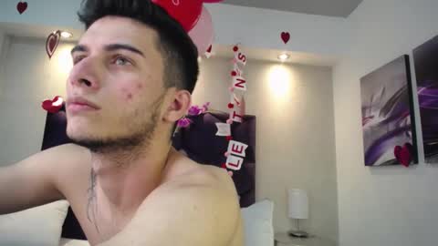 Snapshot of mr_williseo chatting on February 2025 12:37:01 AM williseo online show from February 2025 12:37:01 AM