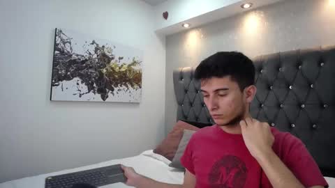 Snapshot of mr_williseo chatting on March 2025 07:59:02 PM williseo online show from March 2025 07:59:02 PM