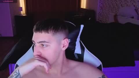 Snapshot of mrburnn chatting on October 2025 08:27:05 AM Mad online show from October 2025 08:27:05 AM