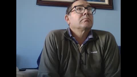 Mrcaruso online show from December 2025 01:49:01 PM