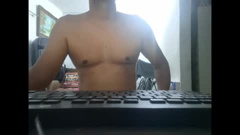 Snapshot of mrdongato01 chatting on February 2025 03:09:01 AM Gato online show from February 2025 03:09:01 AM