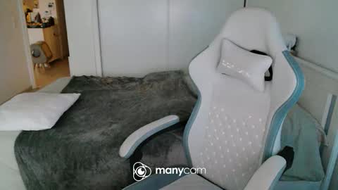 mrdr000 online show from May 2026 06:27:01 PM