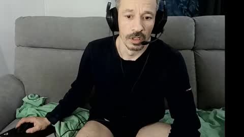 Snapshot of mreurope69 chatting on March 2025 12:01:02 PM I am Hardy online show from March 2025 12:01:02 PM