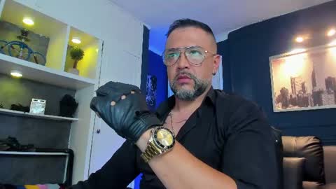 MrFrank. online show from June 2026 11:49:02 AM