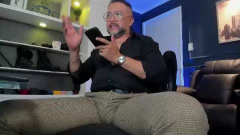 MrFrank. online show from July 2026 02:52:01 PM