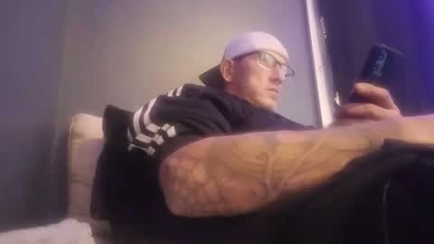 Snapshot of mrj1979 chatting on December 2024 01:13:02 PM mrj1979 online show from December 2024 01:13:02 PM