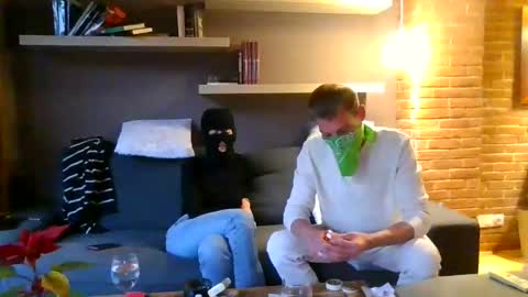 Snapshot of mrlong23cm chatting on December 2024 04:51:02 PM Mr Long online show from December 2024 04:51:02 PM