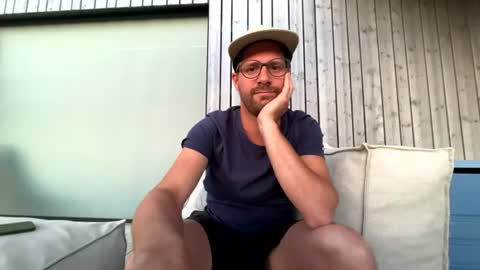 mrnieve online show from July 2026 07:01:02 PM