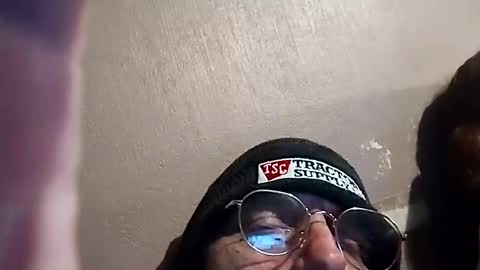 Mrnmrsfucks4u2 online show from December 2024 04:52:01 AM