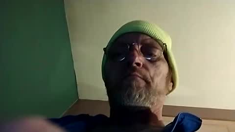Mrnmrsfucks4u2 online show from February 2025 08:59:02 AM