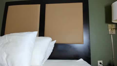 mromg007 online show from November 2025 02:58:02 AM