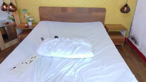 mrs_buttocks online show from October 2025 04:06:02 PM