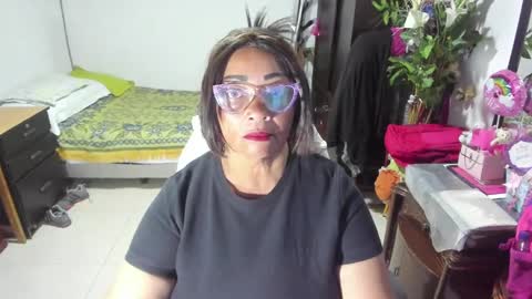 Snapshot of mrs_mommy chatting on March 2025 09:54:02 PM mrs_mommy online show from March 2025 09:54:02 PM