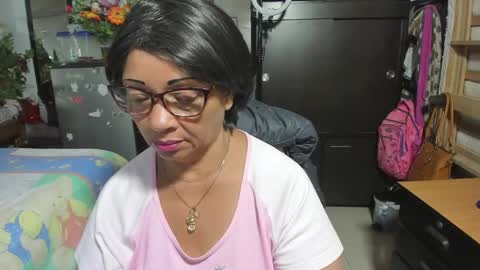 Snapshot of mrs_mommy chatting on October 2025 02:49:01 PM mrs_mommy online show from October 2025 02:49:01 PM