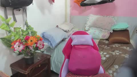 mrs_mommy online show from June 2026 07:07:02 PM