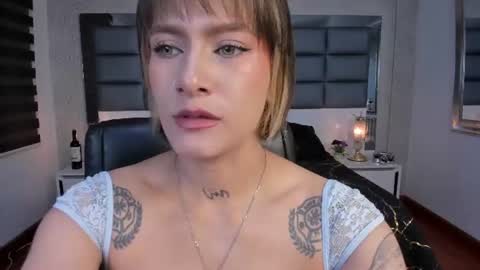 Snapshot of mrs_regina_clk chatting on June 2026 03:18:02 AM Regina online show from June 2026 03:18:02 AM