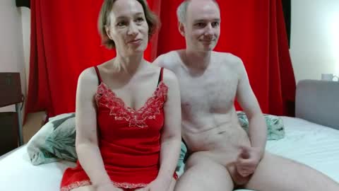 Snapshot of mrs_velvet_vixen_and_mr_stud chatting on May 2026 07:48:01 AM Mrs Velvet Vixen online show from May 2026 07:48:01 AM