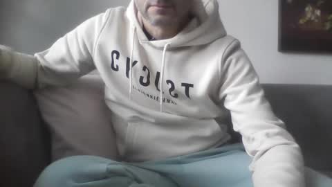 Mrserenade online show from January 2025 10:40:01 AM