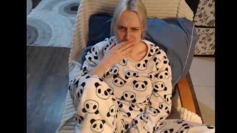 Sasha online show from November 2025 05:41:01 PM