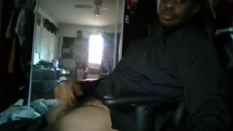Snapshot of mrthicknlong6 chatting on December 2024 07:53:02 PM mrthicknlong6 online show from December 2024 07:53:02 PM