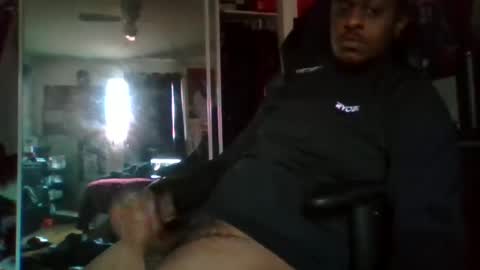 Snapshot of mrthicknlong6 chatting on January 2025 05:31:01 PM mrthicknlong6 online show from January 2025 05:31:01 PM