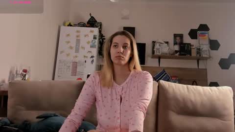 Snapshot of ms_foryou chatting on June 2026 04:02:02 PM Ms ForYOU online show from June 2026 04:02:02 PM
