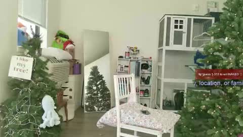 R o r i  SnapChat heyroriv2 wednesday - sunday Noon oclock mountain - 5pm mountain online show from December 2025 03:29:02 PM