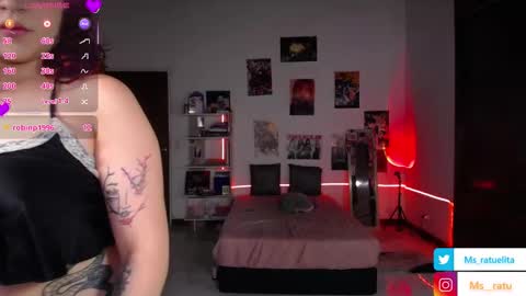 Manuela3 online show from September 2025 06:31:01 PM