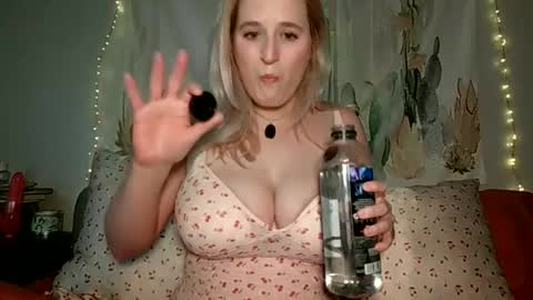 Snapshot of msclairewhatever chatting on June 2026 04:00:01 PM msclairewhatever online show from June 2026 04:00:01 PM