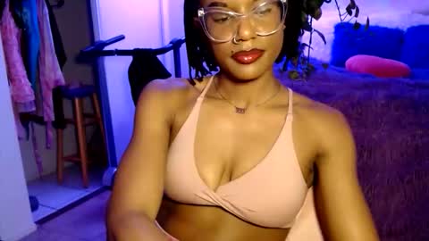 CocoSage online show from February 2026 08:03:02 PM