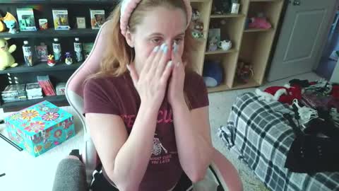 Mallow online show from December 2025 08:27:02 PM