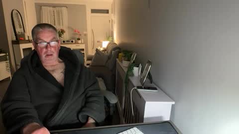 mtb1697 online show from October 2025 11:05:02 PM