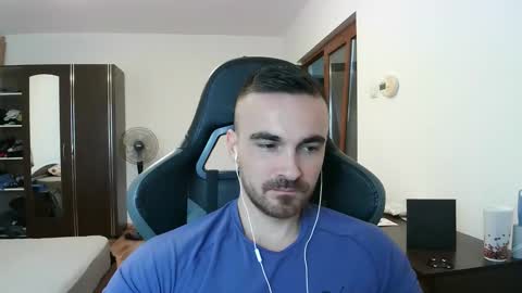 Victor online show from November 2025 10:41:02 AM